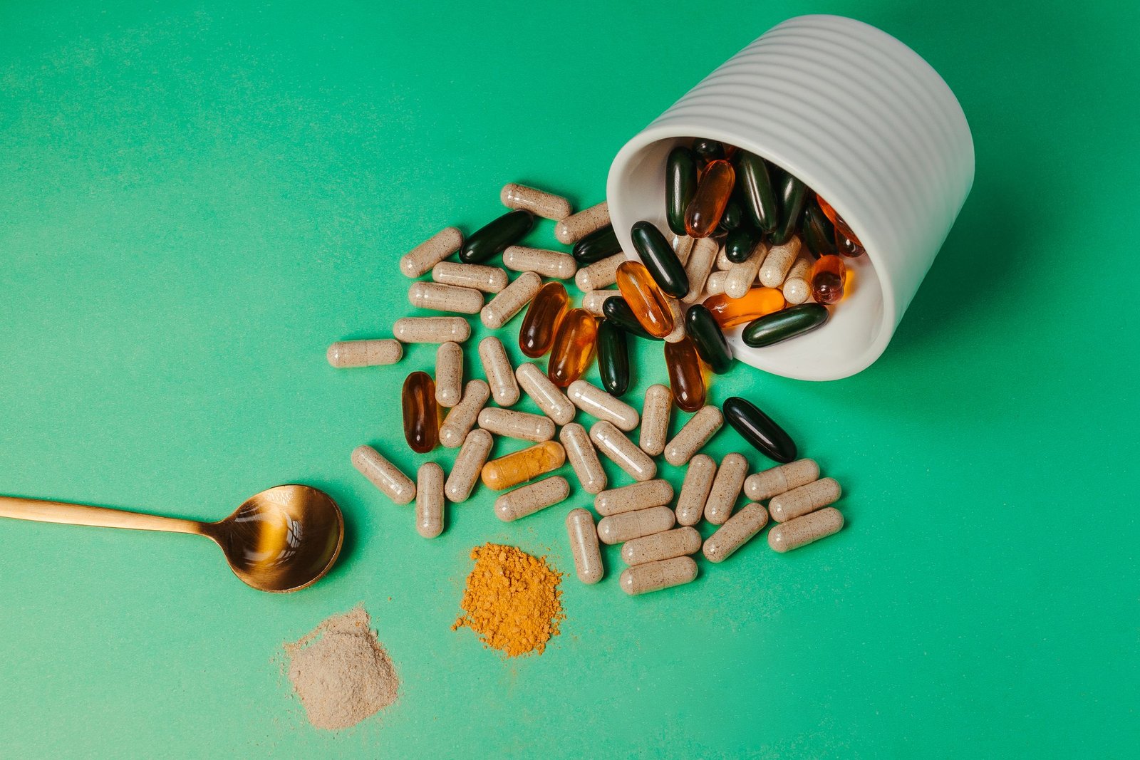 Nutraceutical capsules and powder blends